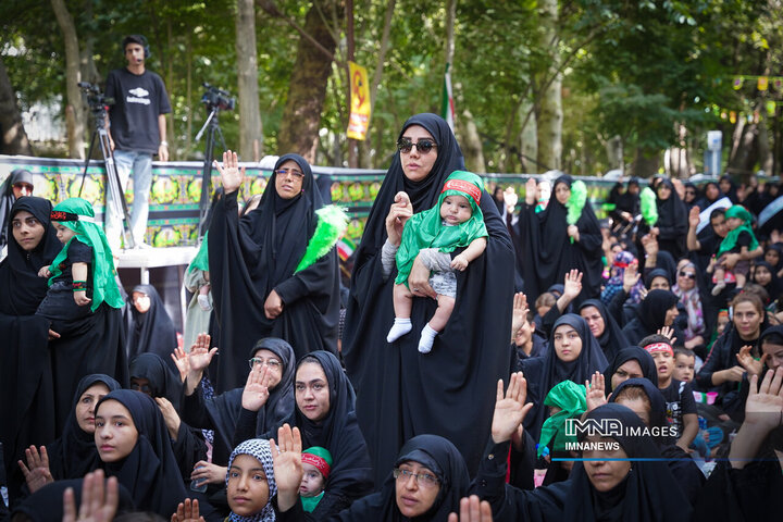 همایش شیرخوارگان حسینی در گذر فرهنگی چهارباغ