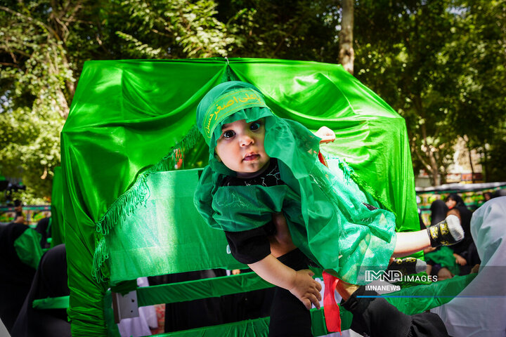 همایش شیرخوارگان حسینی در گذر فرهنگی چهارباغ