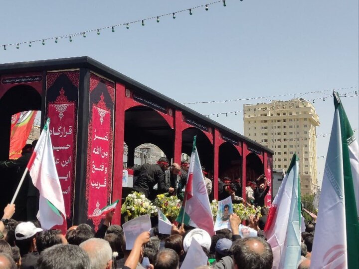 بدرقه باشکوه ۱۵ شهید جنایت رژیم صهیونیستی در مشهد + فیلم