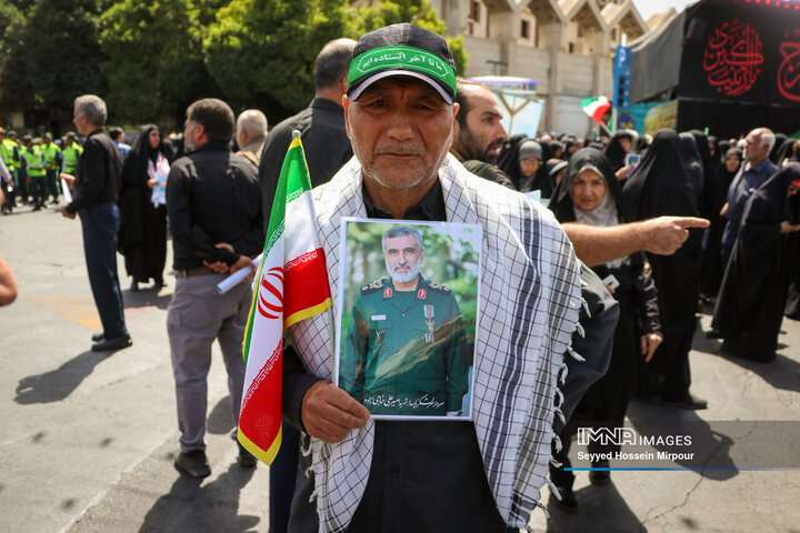 مراسم تشییع 15 شهید تجاوز رژیم صهیونیستی به کشور در همدان