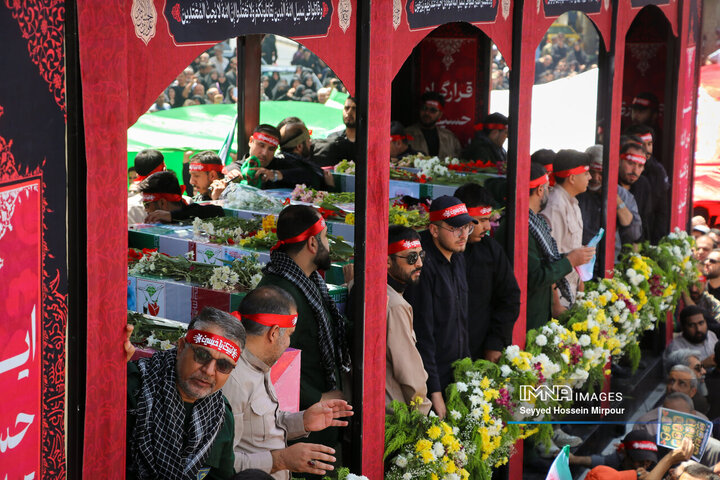 مراسم تشییع 15 شهید تجاوز رژیم صهیونیستی به کشور در همدان