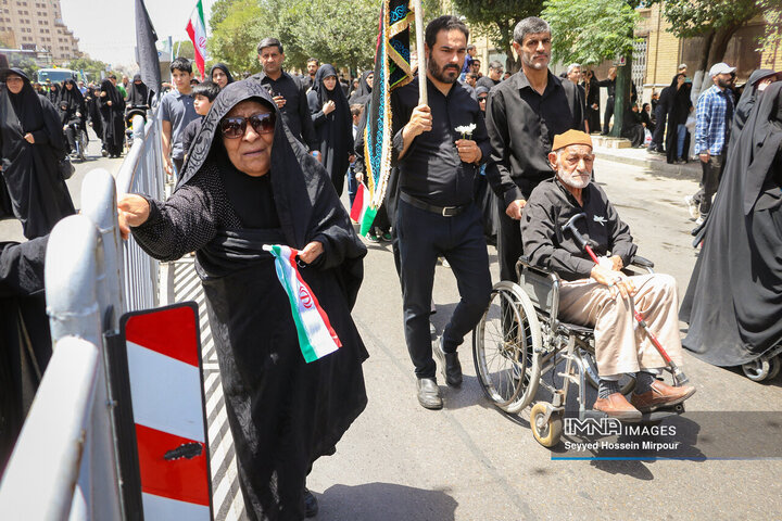 مراسم تشییع 15 شهید تجاوز رژیم صهیونیستی به کشور در همدان