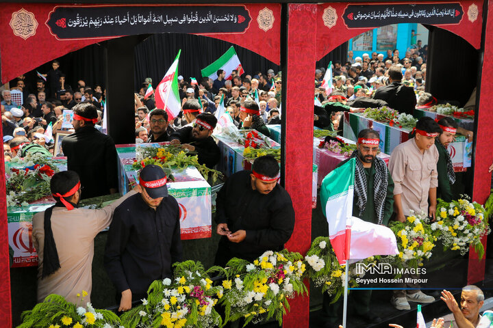 مراسم تشییع 15 شهید تجاوز رژیم صهیونیستی به کشور در همدان