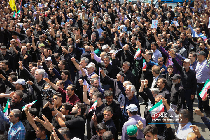 مراسم تشییع 15 شهید تجاوز رژیم صهیونیستی به کشور در همدان