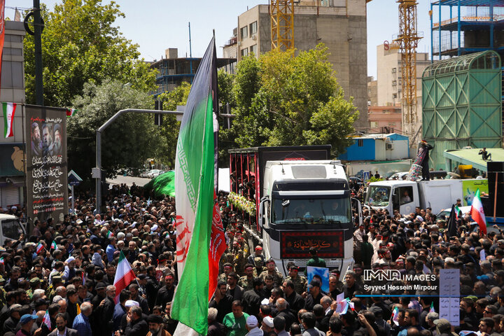 مراسم تشییع 15 شهید تجاوز رژیم صهیونیستی به کشور در همدان