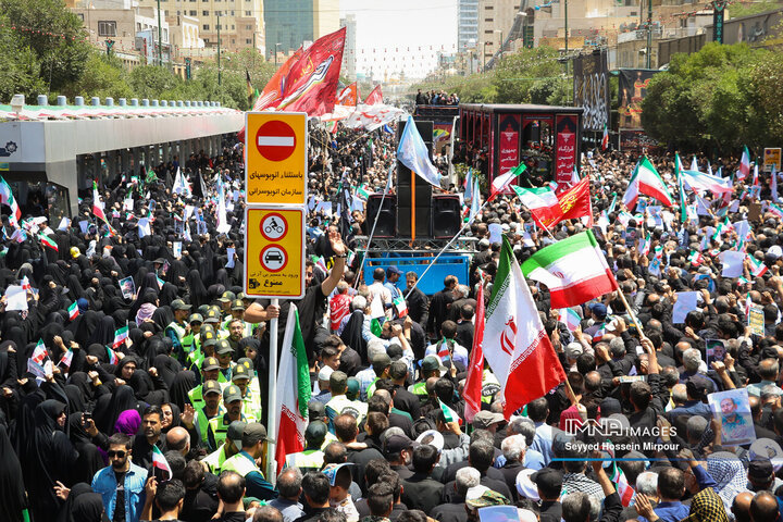 مراسم تشییع 15 شهید تجاوز رژیم صهیونیستی به کشور در همدان