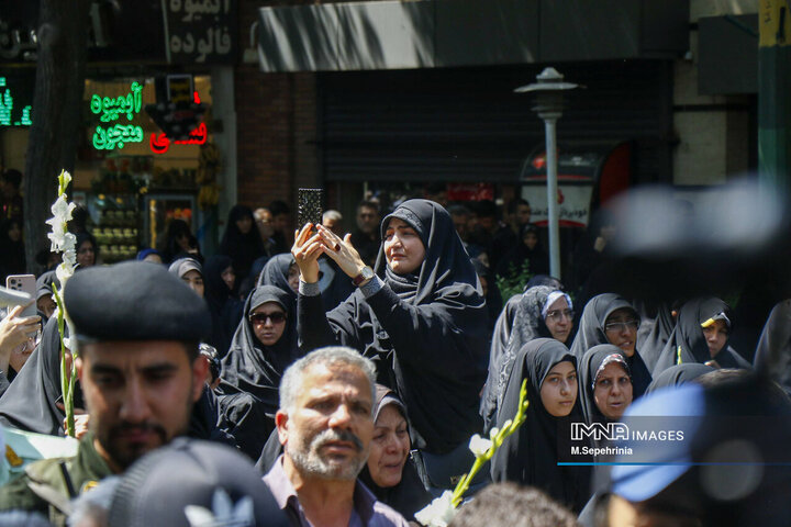 تشییع سرهنگ شهید مهدی رضازاده در تبریز