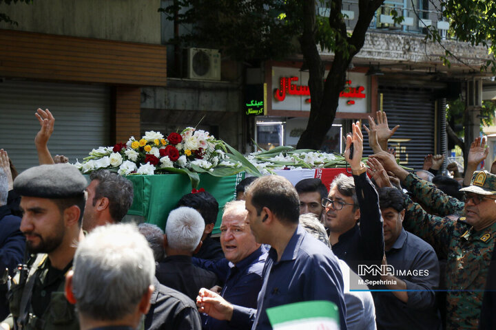 تشییع سرهنگ شهید مهدی رضازاده در تبریز