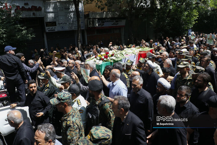 تشییع سرهنگ شهید مهدی رضازاده در تبریز