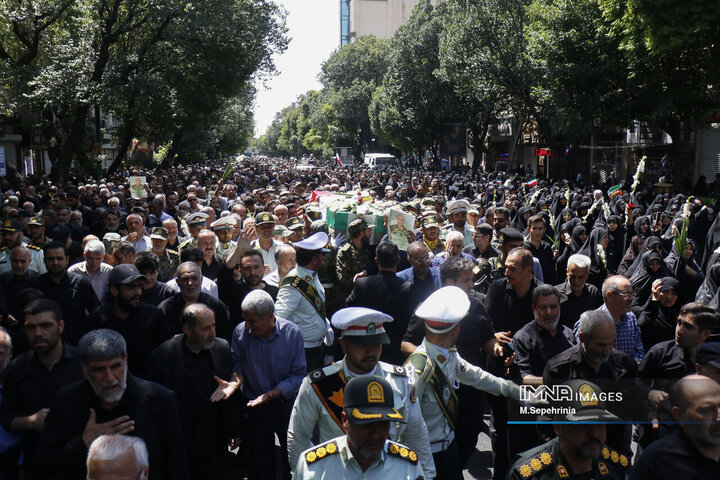 تشییع سرهنگ شهید مهدی رضازاده در تبریز