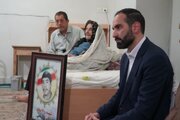 تجلیل و تکریم خانواده شهدا باید به‌عنوان یک فرهنگ در جامعه نهادینه شود