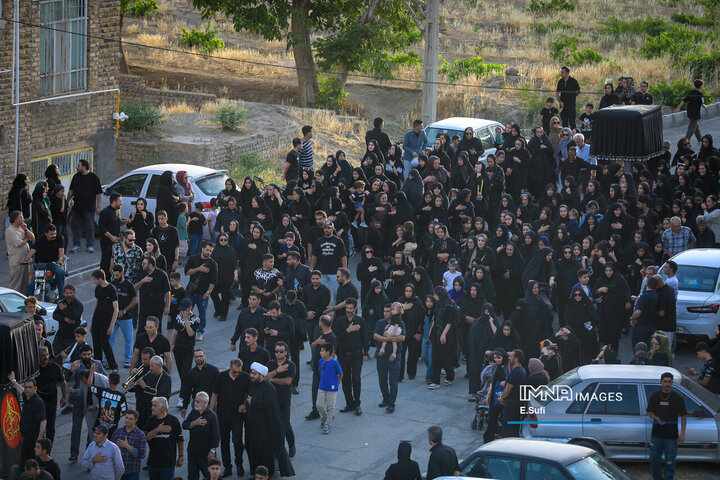 آیین سنتی چاووشی‌خوانی محرم در اراک