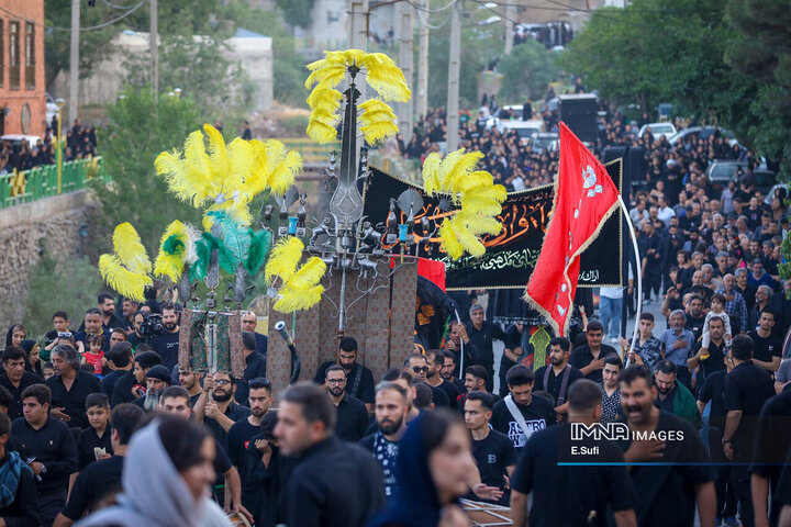 آیین سنتی چاووشی‌خوانی محرم در اراک