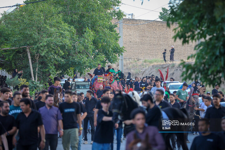 آیین سنتی چاووشی‌خوانی محرم در اراک