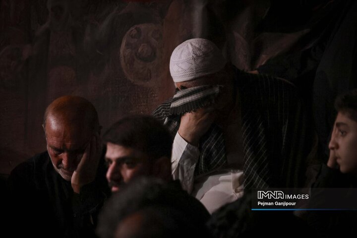 مراسم عزاداری دهه اول محرم در هیئت فدائیان حسین(ع)