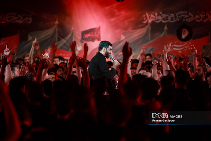 مراسم عزاداری دهه اول محرم در هیئت فدائیان حسین(ع)