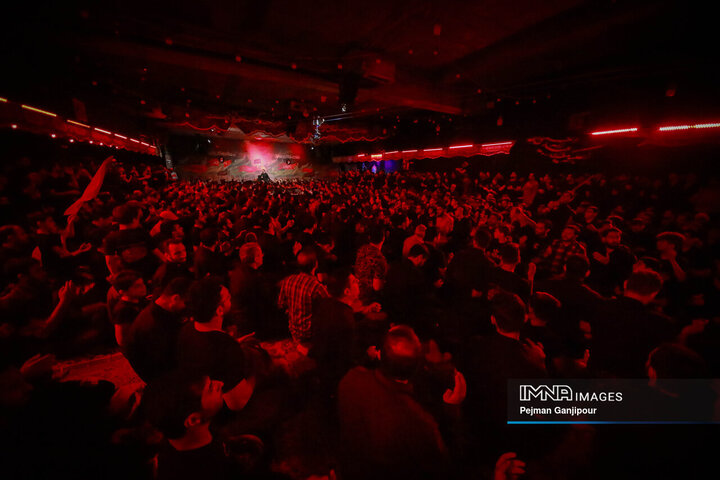 مراسم عزاداری دهه اول محرم در هیئت فدائیان حسین(ع)