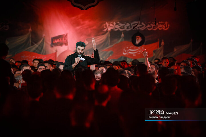 مراسم عزاداری دهه اول محرم در هیئت فدائیان حسین(ع)