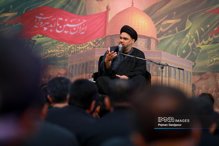 مراسم عزاداری دهه اول محرم در هیئت فدائیان حسین(ع)