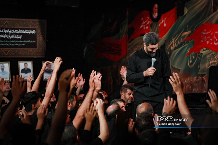 مراسم عزاداری دهه اول محرم در هیئت فدائیان حسین(ع)