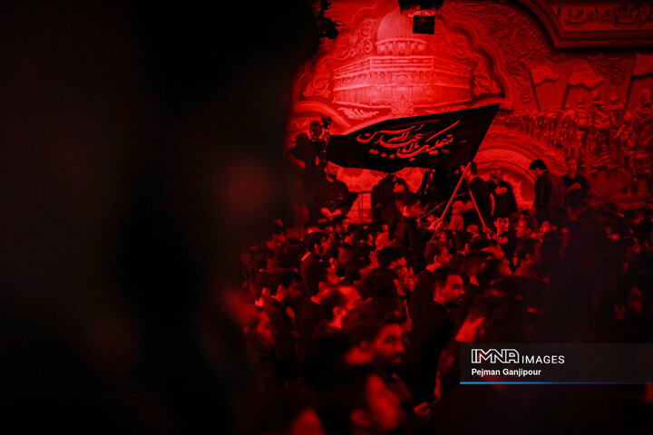 مراسم عزاداری دهه اول محرم در هیئت فدائیان حسین(ع)