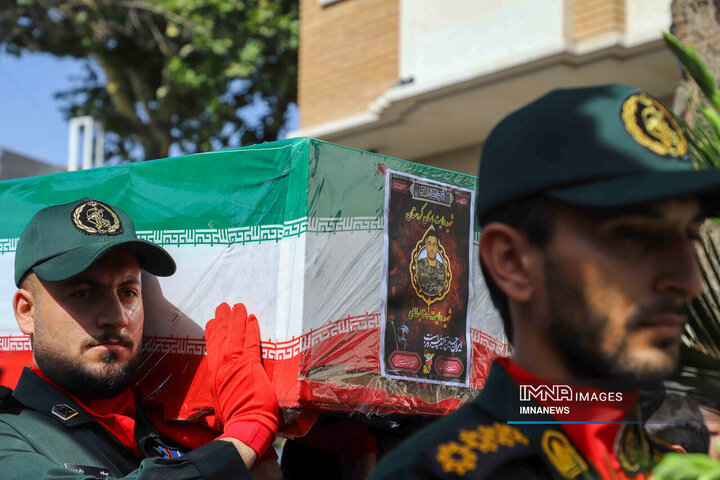 مراسم تشییع شهید رضا بسطامی در سنندج