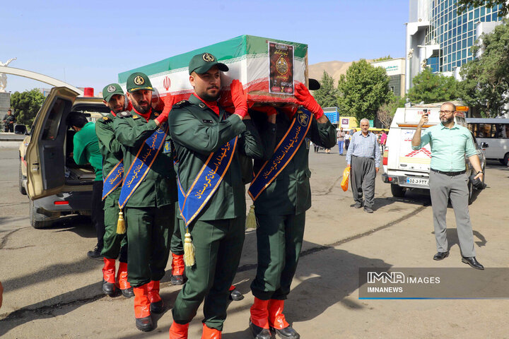 مراسم تشییع شهید رضا بسطامی در سنندج