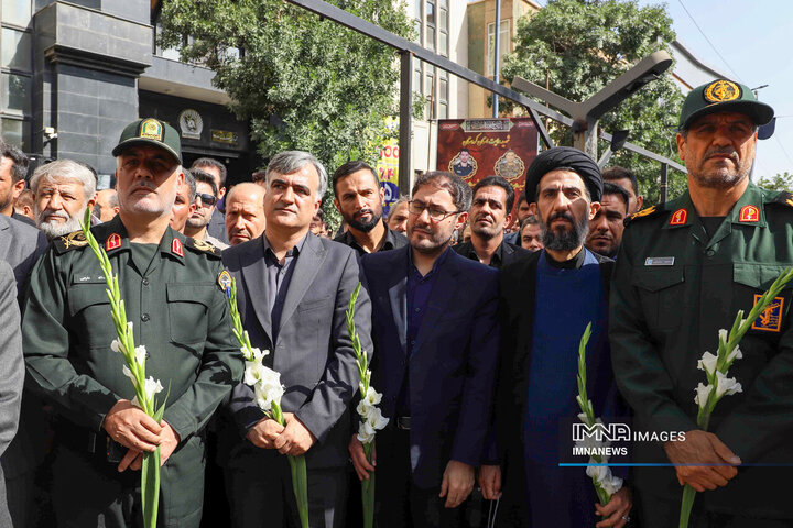 مراسم تشییع شهید رضا بسطامی در سنندج