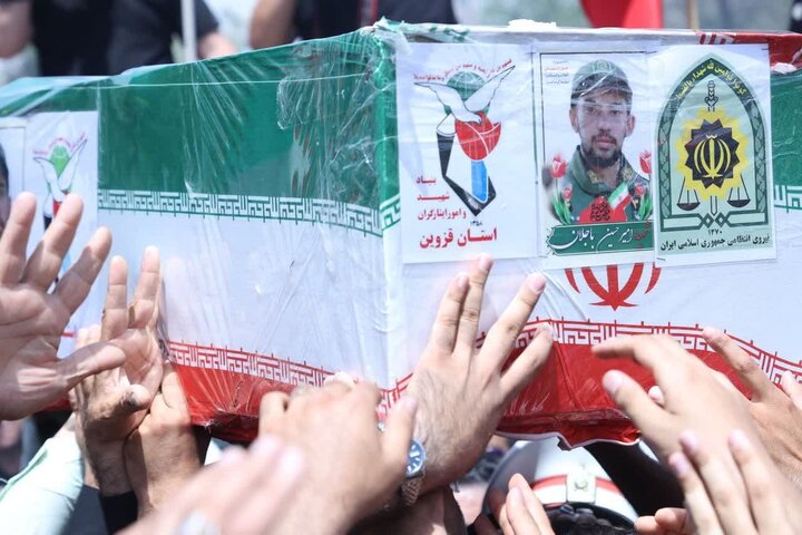 تشییع پیکر پاک شهید امیرحسین باجلان در قزوین + فیلم