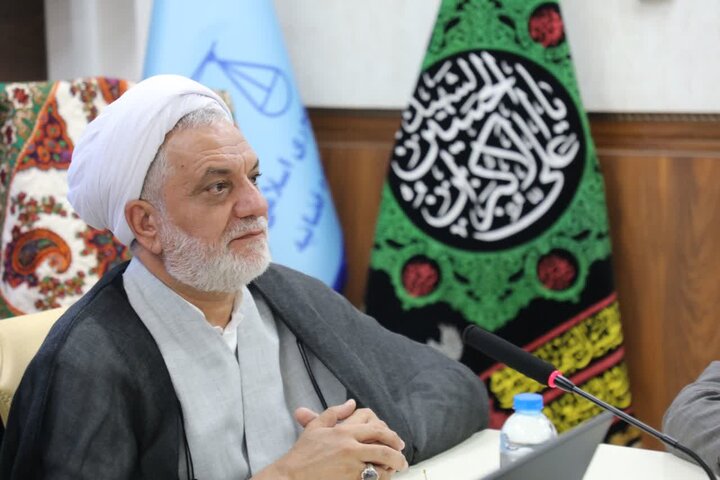 اشد مجازات در انتظار خائنین به ملت و کشور