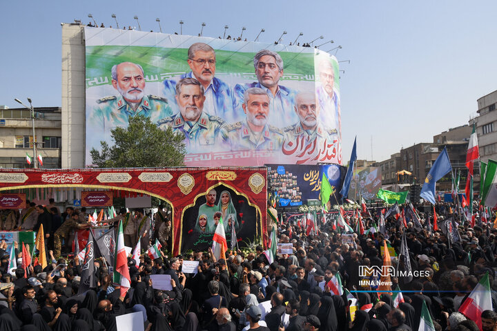 تشیع شهدای اقتدار در تهران