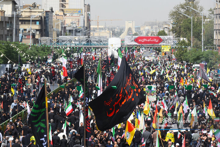 تشیع شهدای اقتدار در تهران