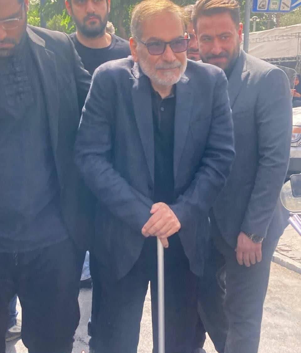 حضور شمخانی در مراسم تشییع شهدای اقتدار + تصویر