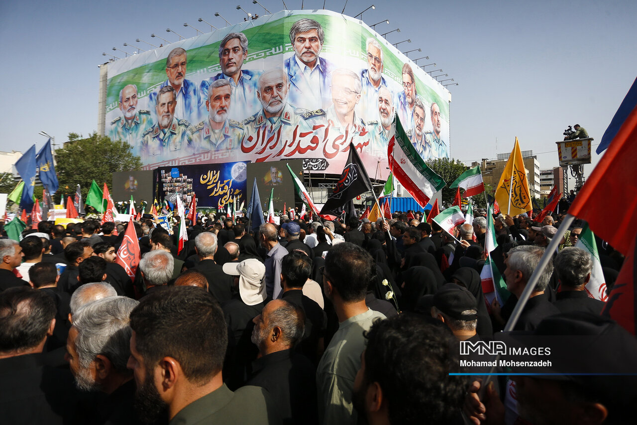 ماتم در اینجا مرثیه نمیسراید، تکبیر میگوید