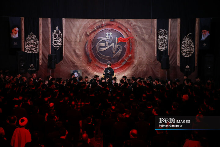 عزاداری شب سوم محرم در هیئت «انصارالحسین(ع)»