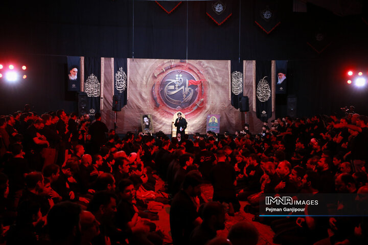 عزاداری شب سوم محرم در هیئت «انصارالحسین(ع)»