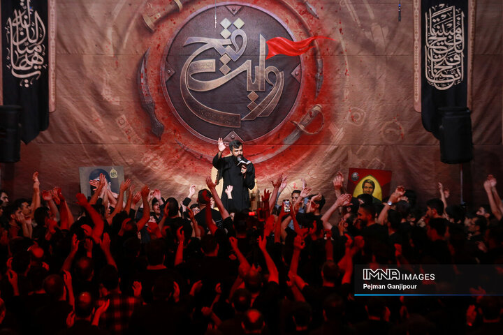 عزاداری شب سوم محرم در هیئت «انصارالحسین(ع)»