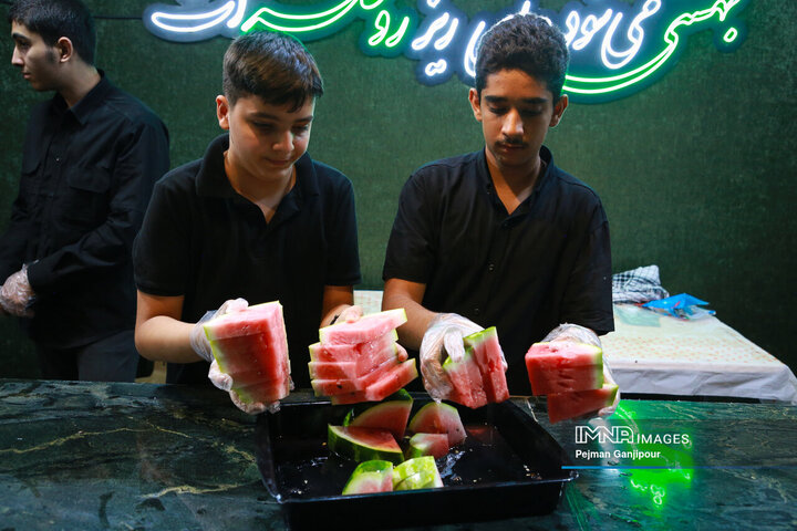 عزاداری شب سوم محرم در هیئت «انصارالحسین(ع)»