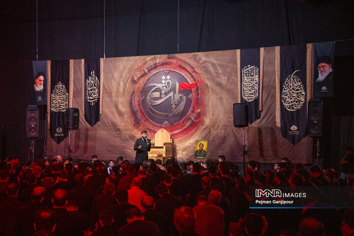 عزاداری شب سوم محرم در هیئت «انصارالحسین(ع)»