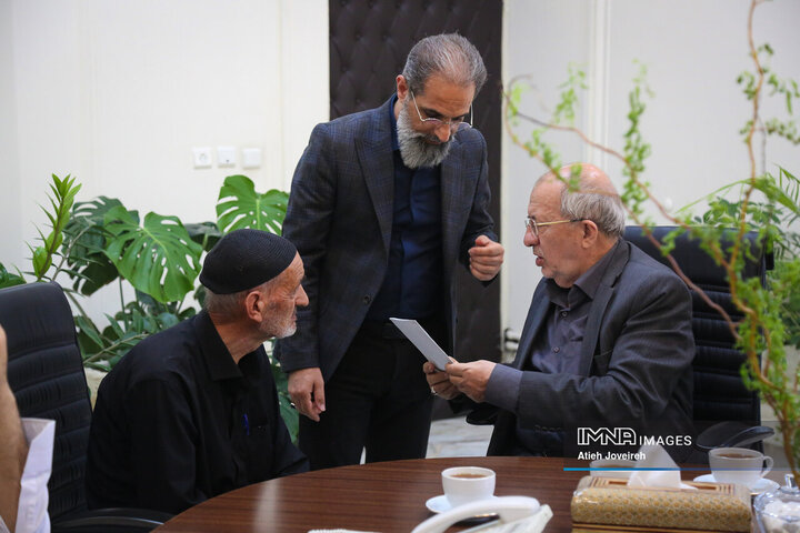 کمیته نظارتی شورای شهر اصفهان در منطقه 2 شهرداری