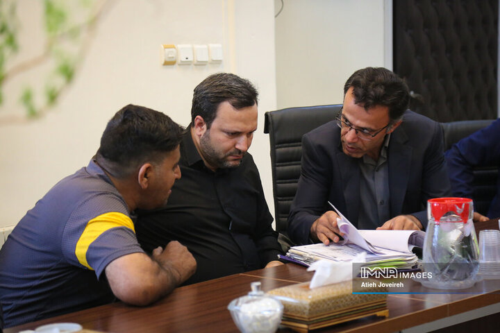 کمیته نظارتی شورای شهر اصفهان در منطقه 2 شهرداری