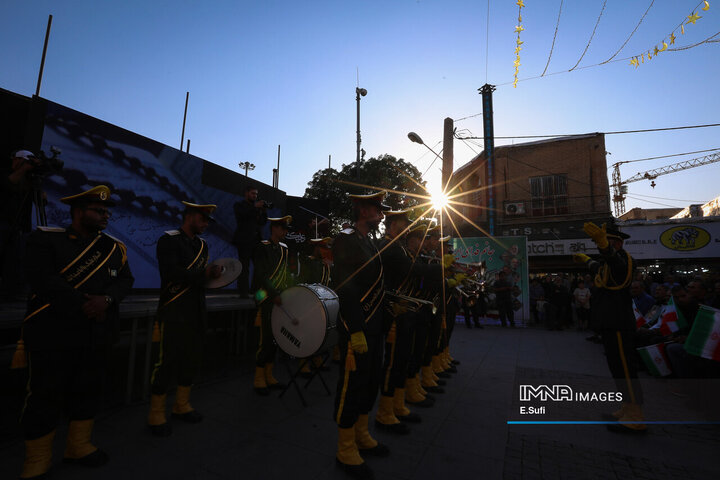 ادای احترام مردم اراک به شهدای تعرض رژیم صهیونیستی به خاک کشور