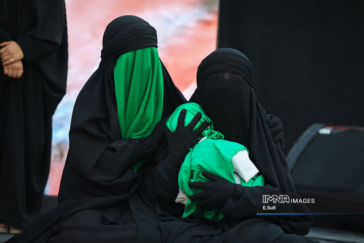 ادای احترام مردم اراک به شهدای تعرض رژیم صهیونیستی به خاک کشور