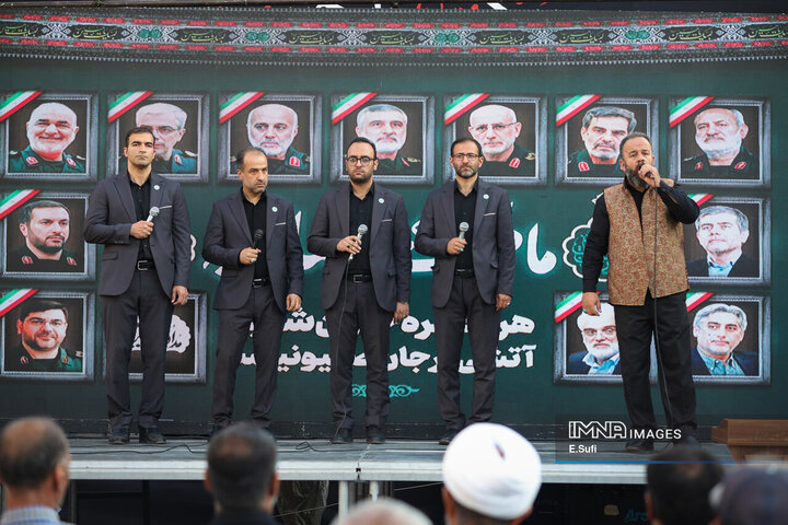 ادای احترام مردم اراک به شهدای تعرض رژیم صهیونیستی به خاک کشور