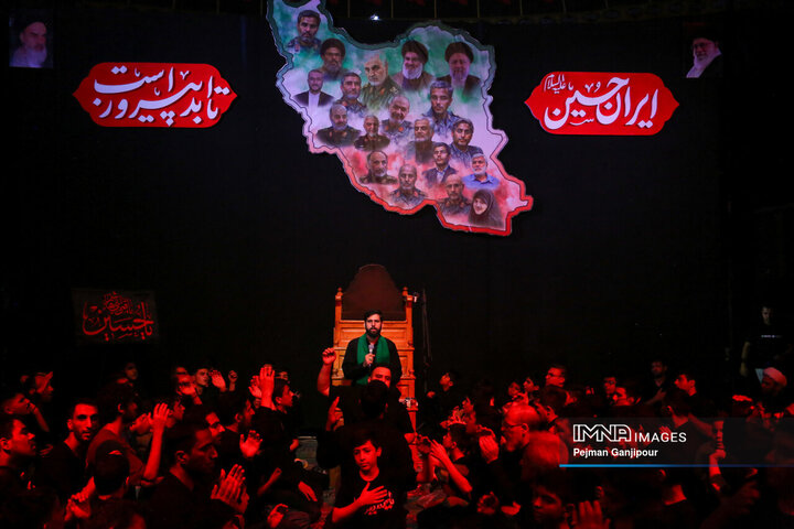 عزاداری شب چهارم محرم در هیئت یادگاران امام(ره)