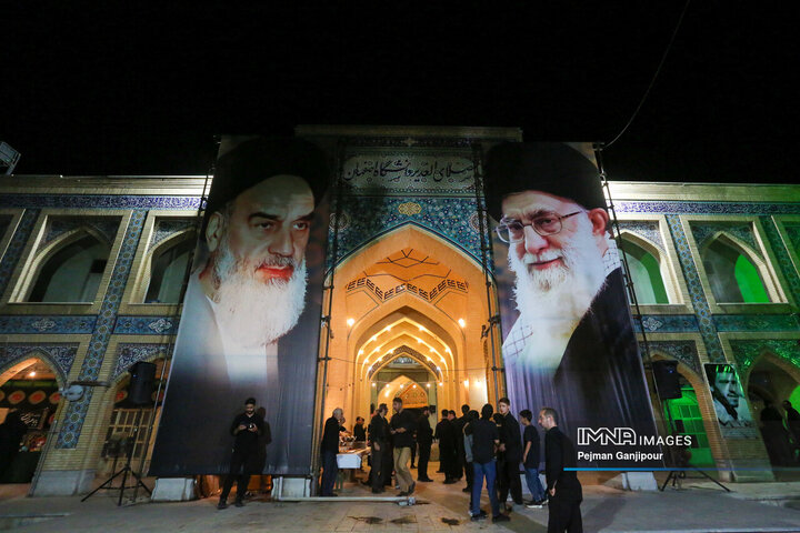 عزاداری شب چهارم محرم در هیئت یادگاران امام(ره)