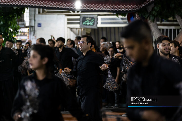 عزاداری زنجیرزنان رهنانی در دهه اول محرم