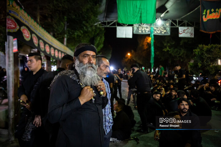 عزاداری زنجیرزنان رهنانی در دهه اول محرم