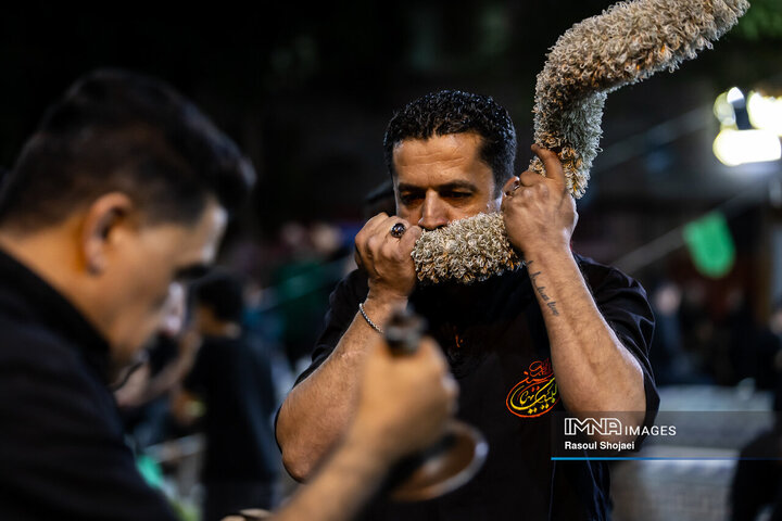 عزاداری زنجیرزنان رهنانی در دهه اول محرم