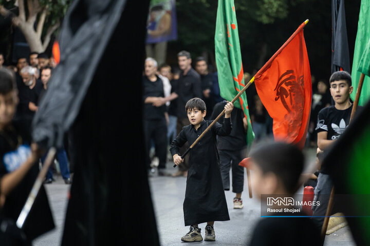 عزاداری زنجیرزنان رهنانی در دهه اول محرم